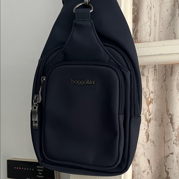 Cross body bag - Picture 1 of 4